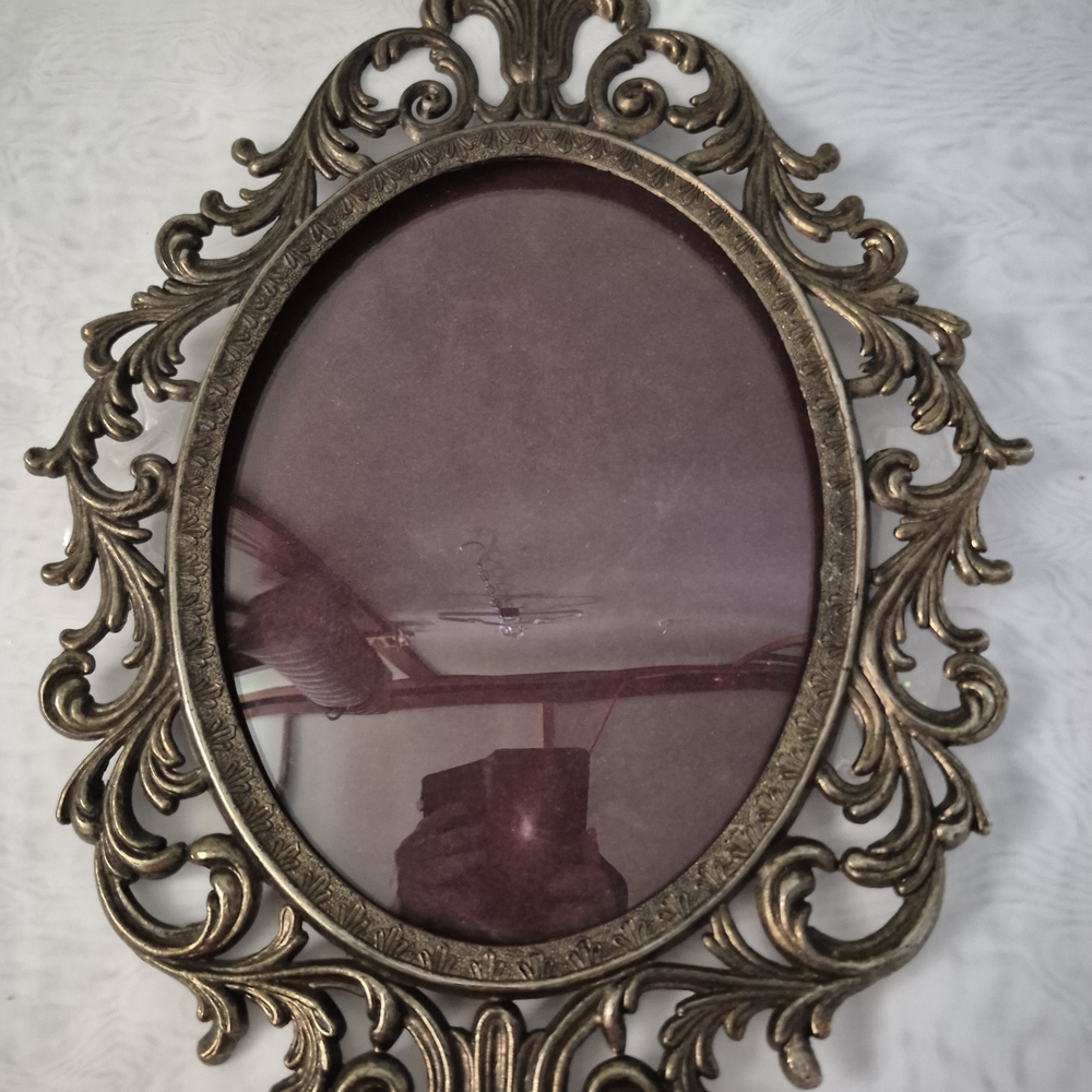 Vintage Italian Oval Ornate Filigree Gold Metal Concave Picture Frame